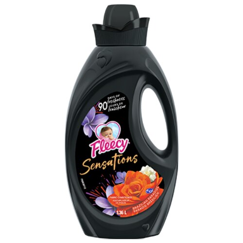 L'adoucissant liquide « Brazilian Paradise » de Fleecy Sensations, en flacon noir de 1,36 l, offre 90 jours de fraîcheur grâce à ses parfums floraux tropicaux.